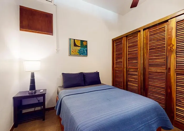 Apartment Brahma Blue Unit H2 *